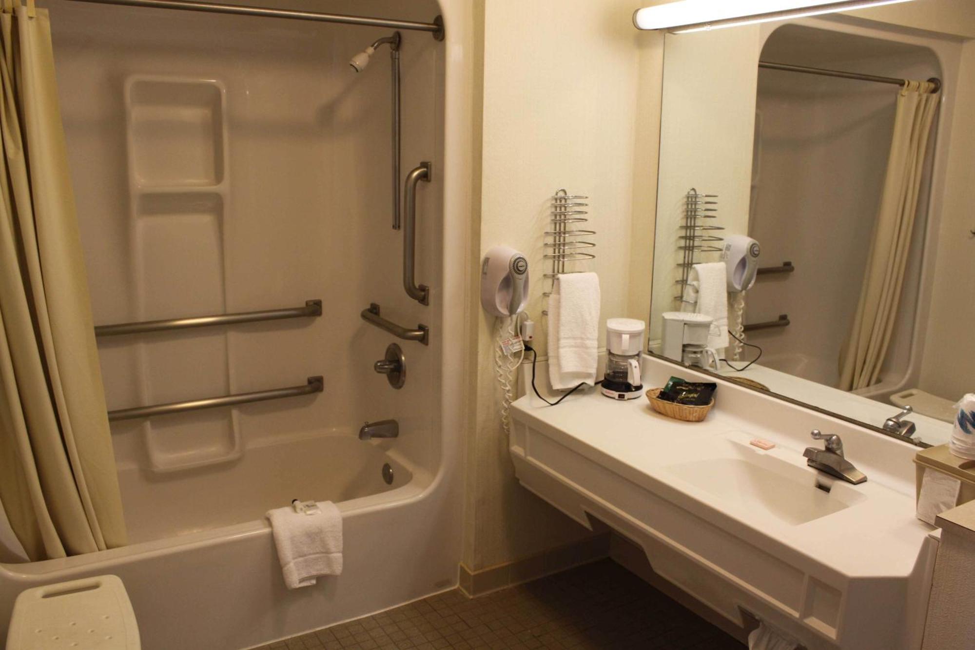 Hotel Bluegrass Extended