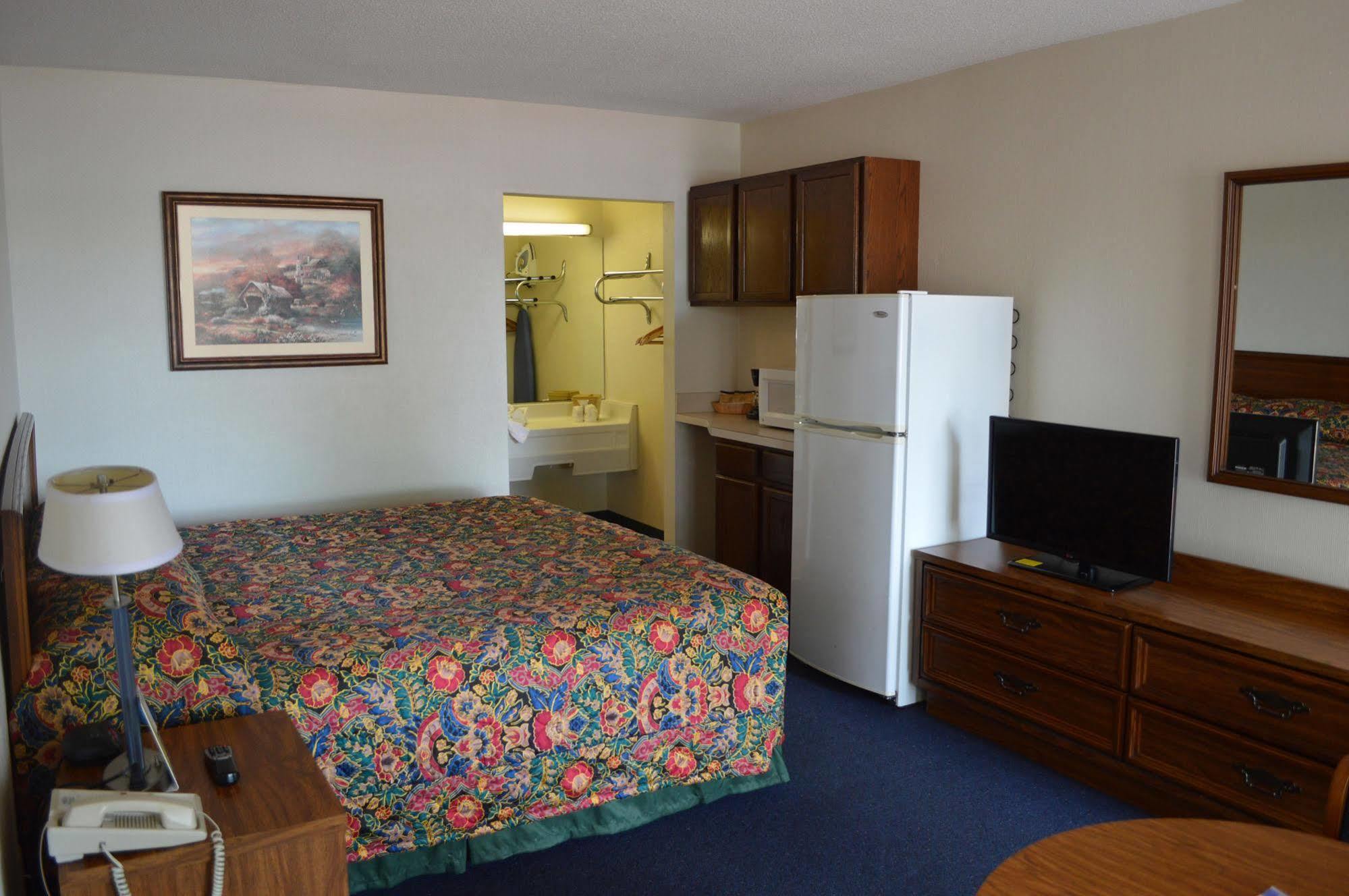 Bluegrass Extended Hotel 2*