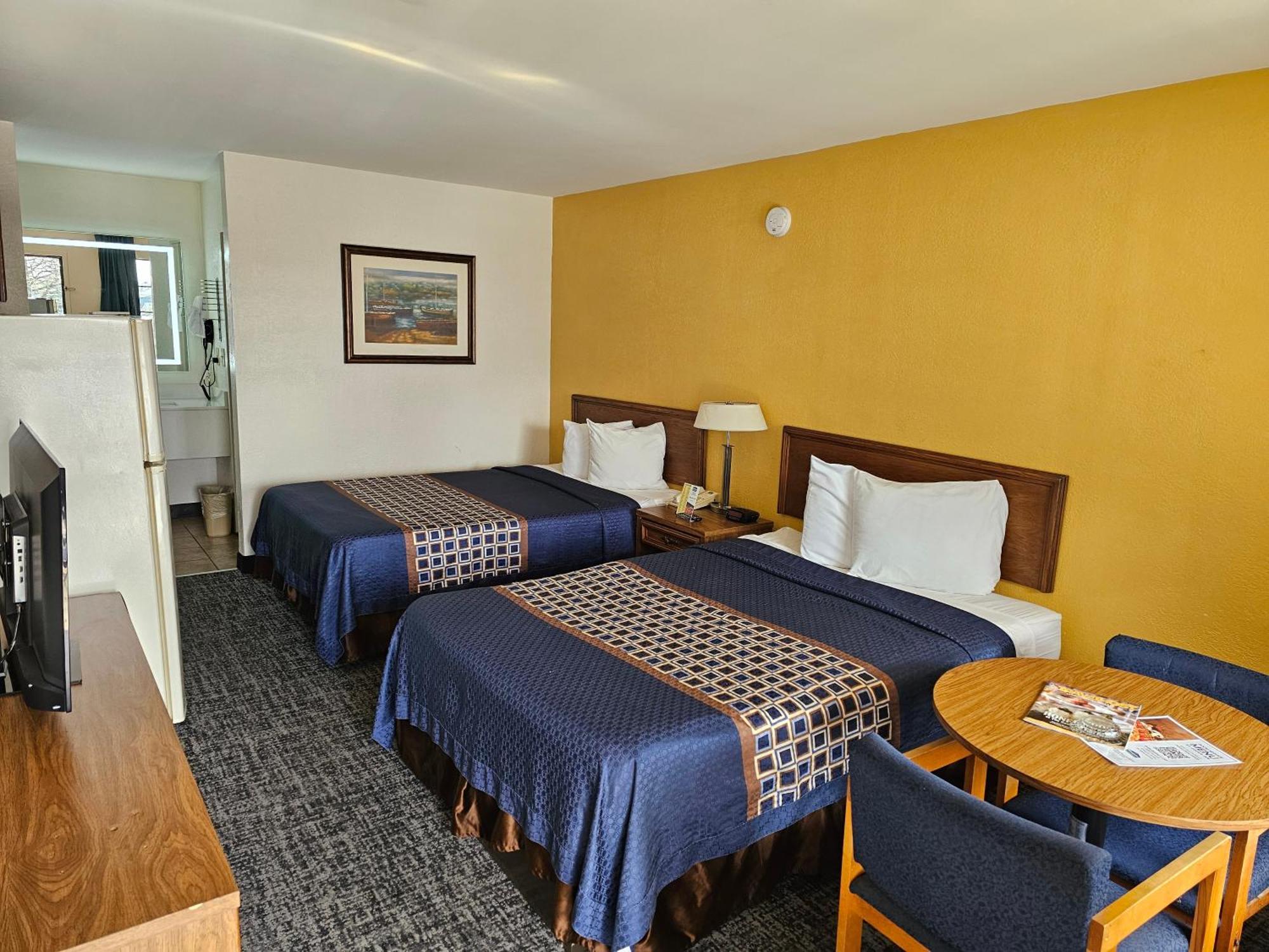 Bluegrass Extended Hotel 2*